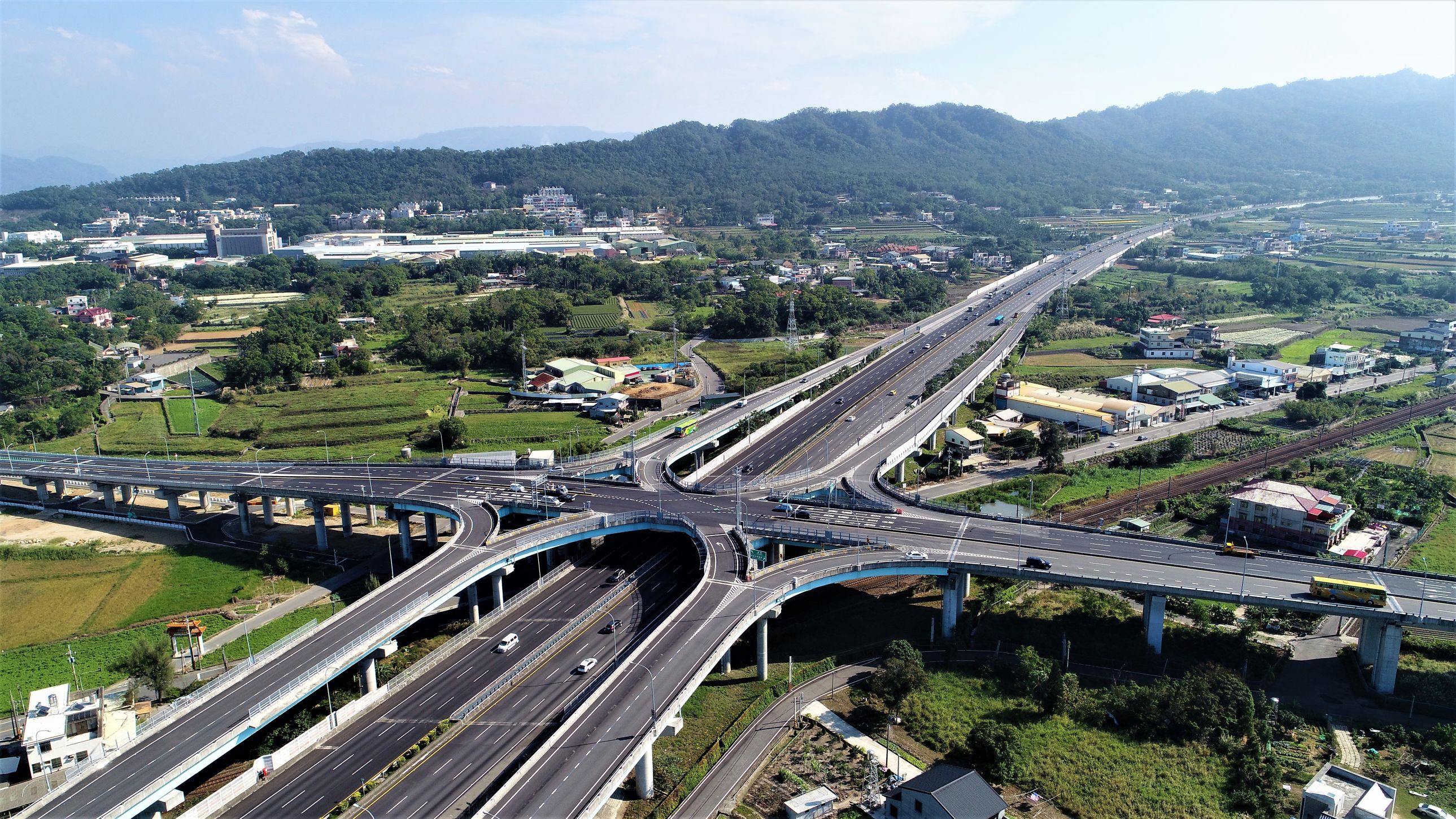 交通部臺灣區國道高速公路局國道一號增設銅鑼交流道工程(第434標)